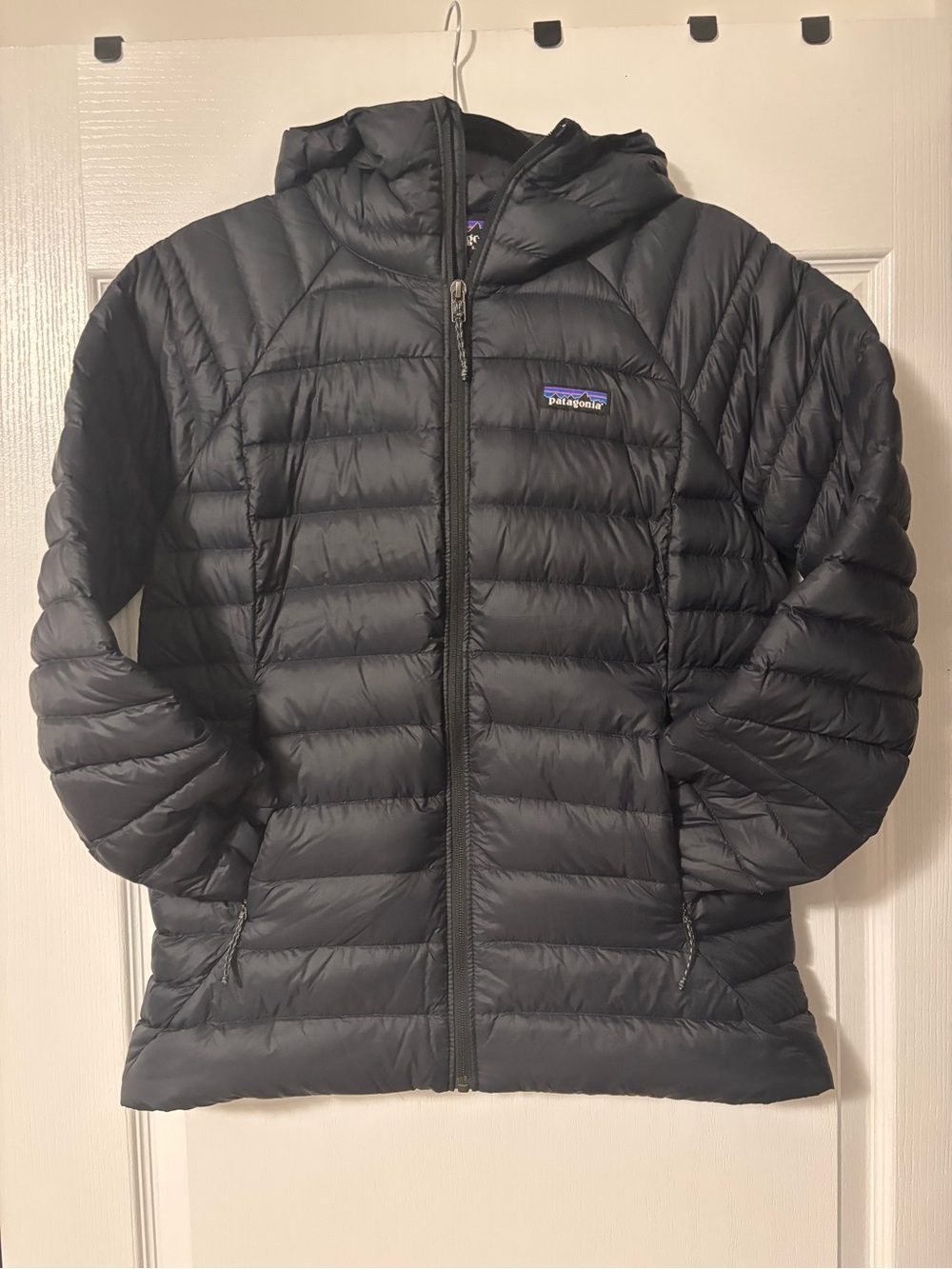 Patagonia Women's Black Down Sweater Hoodie Jacket